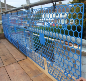 PLASTIC BRICKGUARD (HEXGUARD) - 100 pack - Blue